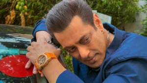 Salman Khan shares his deeper concern when asked about marriage: 'Phir divorce toh chalo hogaya, woh aadhe paise bhi toh le jaati hai'