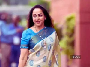 Hema Malini Reveals Early Career Shyness: Bollywood Legend Opens Up About Misconceptions and Iconic Roles
