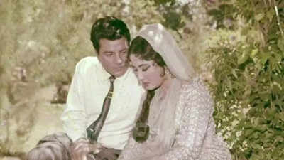 Nargis Exposes Meena Kumari's Secret Passion for Dharmendra