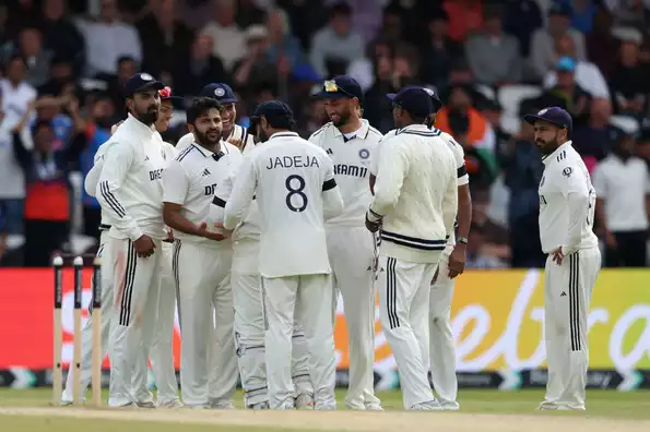Indian fielders miss key catches in the Test match.